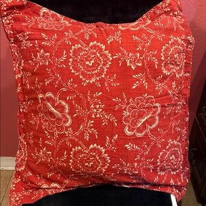 ⚜️ pair of RALPH LAUREN Red and Cream Euro shams